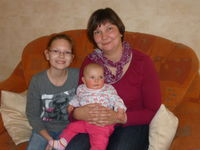 Stephanie Langhorst mit Inken und Lea 