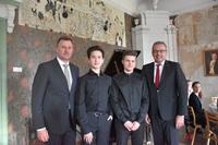 Landr�te beim Festakt mit den Pianisten