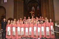 Mulgi-Chor und M�isak�la Kammerchor Kungla im Mindener Dom