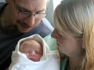 56_Bild_Fr�heHilfen_Eltern_mit_Baby