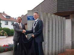 Einweihung Tiszak�cske-Platz