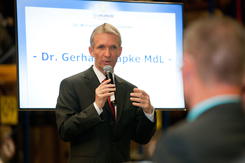 15-09-21 29. Wirtschaftskreis - Referent Dr. Gerhard Papke