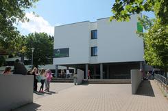 Hereinspaziert! Das Wittekind-Gymnasium der Stadt L&uuml;bbecke freut sich auf neue Sch&uuml;ler.