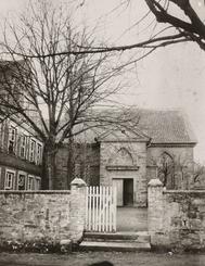 Kath. Kirche L�bbecke, um 1900, Blick auf das Nordportal, Foto - Stadtarchiv L�bbecke