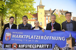 Marktplatzer�ffnung mit Aufstiegsparty: L�bbecke feiert seinen 'Platz Eins'