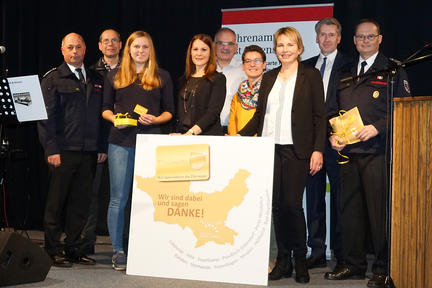 Die Vergabe der 100. Ehrenamtskarte f�r Rahden