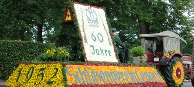 Titelbild Blumenkorso 2012-Sch�tzenverein