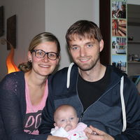 Bild vergr��ern: Stefanie und Henrik Rosengarten mit Theda