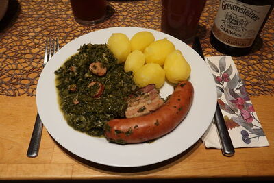 ZWAR-Tour: Gr�nkohlessen