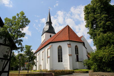 Kirche Levern 1