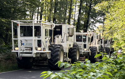 Vibro-Trucks_Quelle_Geologischer_Dienst_NRW