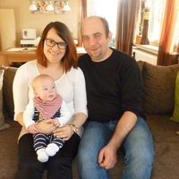 Bild vergr��ern: Sandra und Thorsten Kunter mit Luis