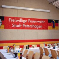 Bild vergr��ern: Gro�er Zapfenstreich zur Verabschiedung der Wehrf�hrung der Stadt Petershagen