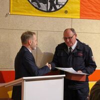 Bild vergr��ern: Gro�er Zapfenstreich zur Verabschiedung der Wehrf�hrung der Stadt Petershagen