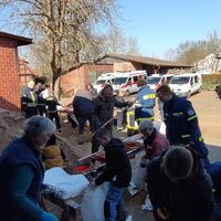 Bild vergr��ern: 2025-03-25 Hochwasserschutz�bung in H�vern