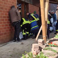 Bild vergr��ern: 2025-03-25 Hochwasserschutz�bung in H�vern