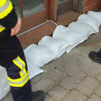 Bild vergr��ern: 2025-03-25 Hochwasserschutz�bung in H�vern