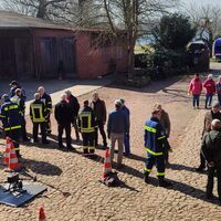 Bild vergr��ern: 2025-03-25 Hochwasserschutz�bung in H�vern