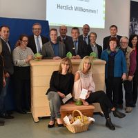 Bild vergr��ern: DSC_0001 Gesunde Schulen_Gruppenbild_2 Beginn
