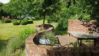NaturGarten mit Kunstobjekten: Hoetger-Bau