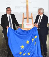 Enth&uuml;llung des Laborschilds1