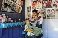 https://pixabay.com/de/photos/friseur-friseursalon-witzig-retro-1697148/