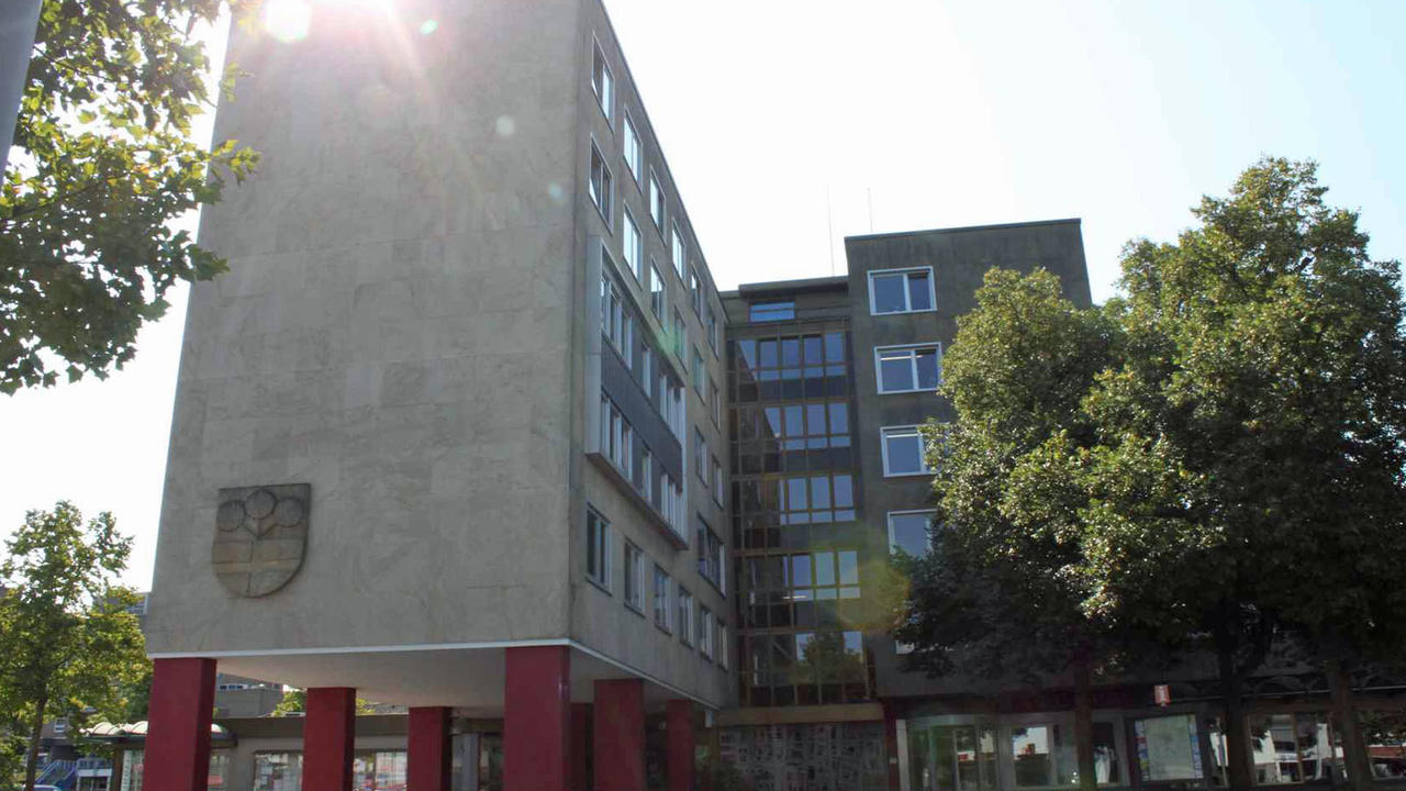 Rathaus mit S�ulen