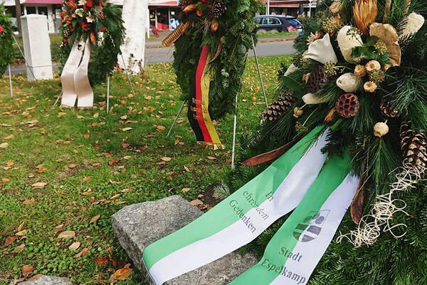 Kranzniederlegung am Volkstrauertag