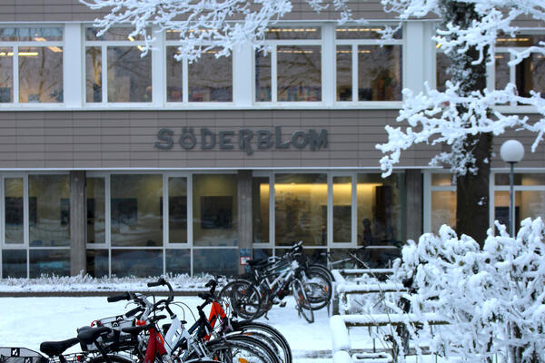Das S�derbl�m Gymnasium bekommt eine neue Turnhalle