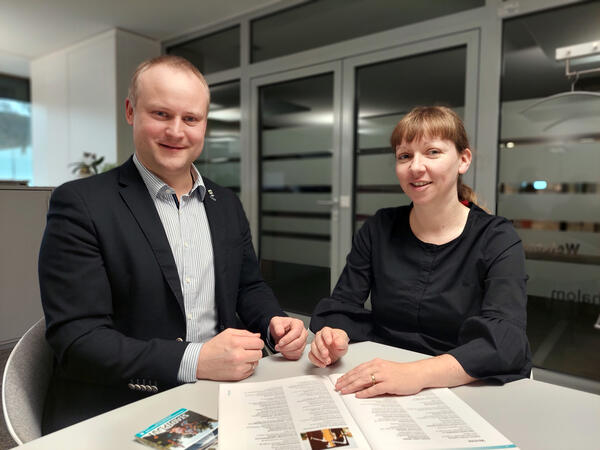Dr. Henning Vieker und Johanna Krause im Gespr�ch