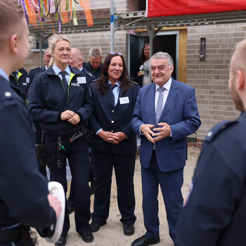 Richtfest: Neue Polizeiwache in Espelkamp