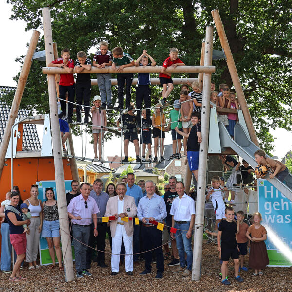 Bei der Spielplatzer�ffnung
