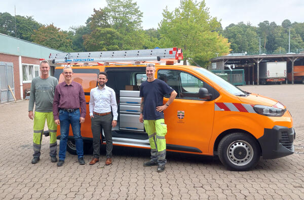 Neues E-Fahrzeug f�r den Baubetriebshof