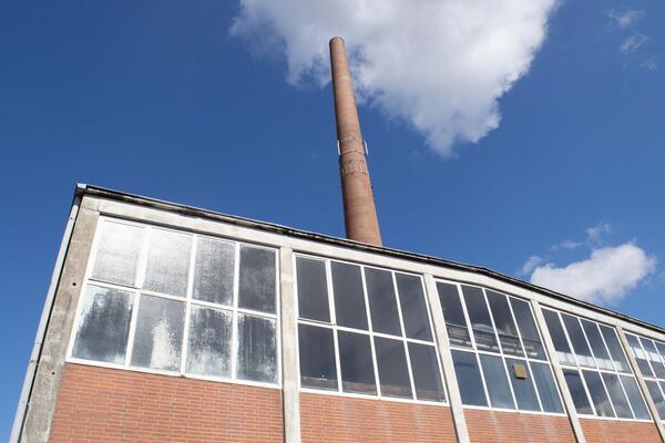 Schronstein am Adient Gel�nde