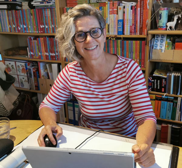 Alice Panterm�ller "Mein Lotta-Leben" zu Gast in Espelkamp