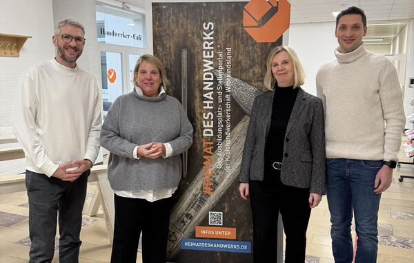 Freuen sich auf das gemeinsame Handwerkerfr�hst�ck: (v. li.) Jan-Philipp Ehlers (Gemeinde Stemwede), Martina Hannen (Kreishandwerkerschaft Wittekindsland), Nadine Obersundermeyer (Stadt Rahden) und Alexander Borchard (Stadt Espelkamp).