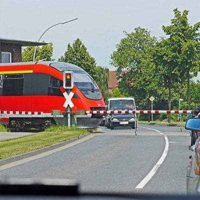 BAHN�BERGANG