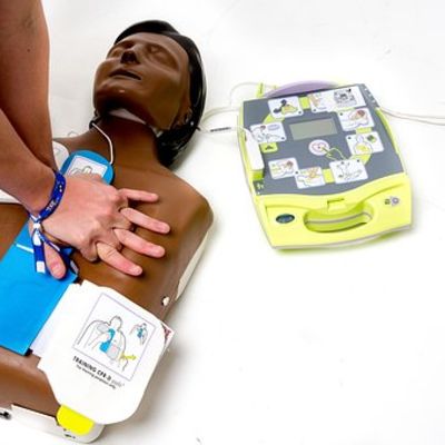 Defibrillator