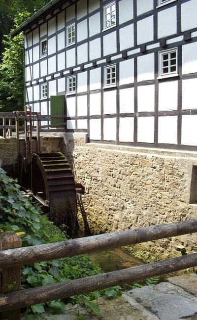 Zusehen ist die Gutswasserm�hle in Bad Holzhausen