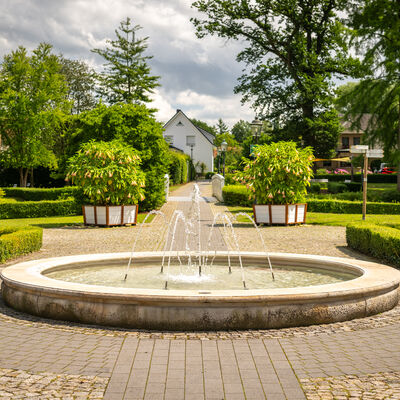 Springbrunnen vor dem Haus des Gastes