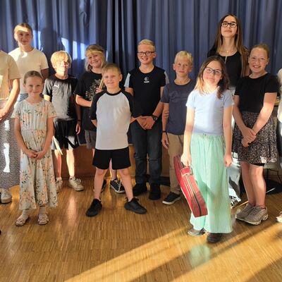 Sch�lerinnen und Sch�ler der Musikschule