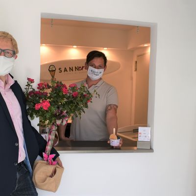 Er�ffnung SannCREAM heller