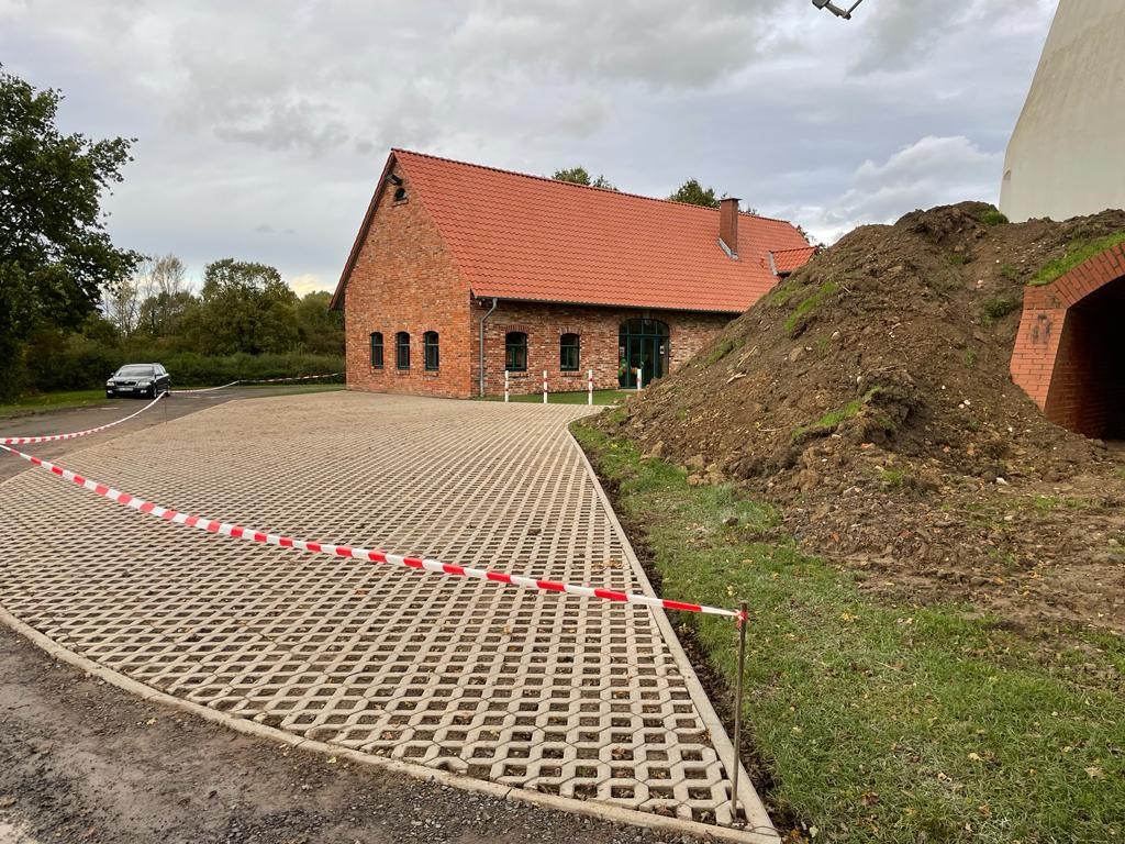 RB23_WL_Wasserdurchl�ssige Pflasterarbeiten_Windm�hle Heimsen