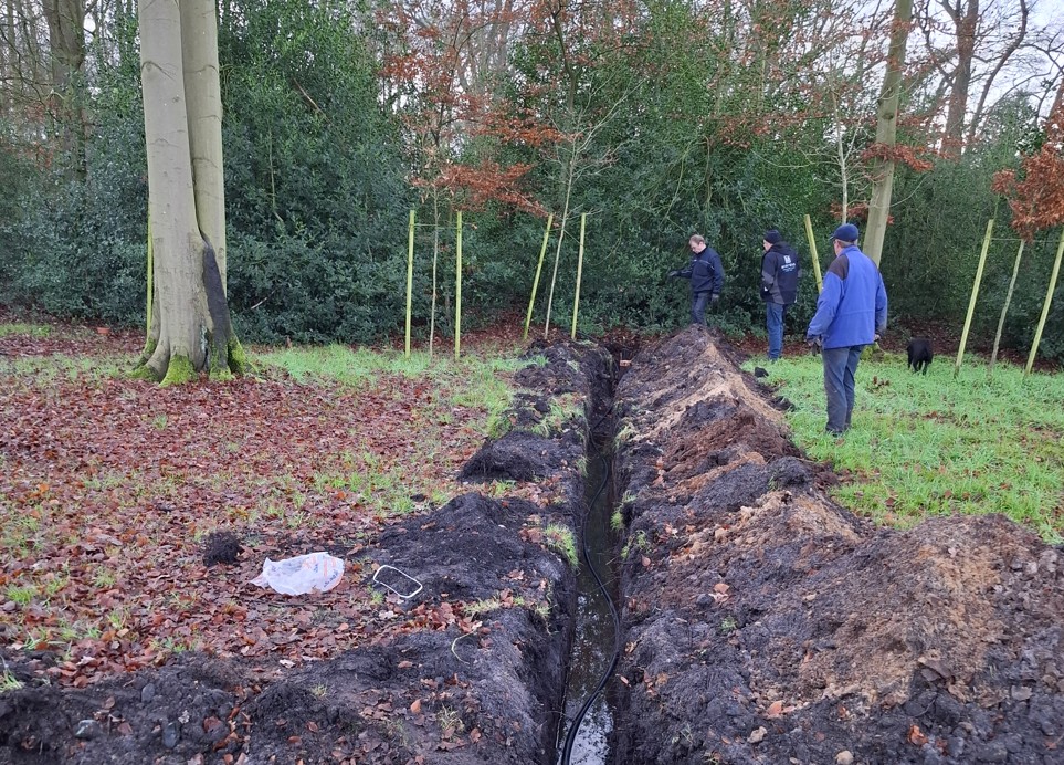 RB24_AL_Aufbau der Infrastruktur auf dem Dorf- und Sch�tzenplatz in Varlheide