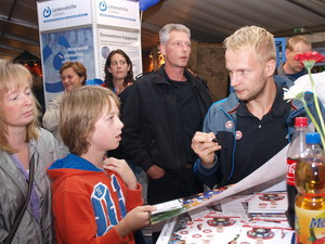 Pr�sentation_Blama-Gewerbezelt_Autogrammstunde_TuS